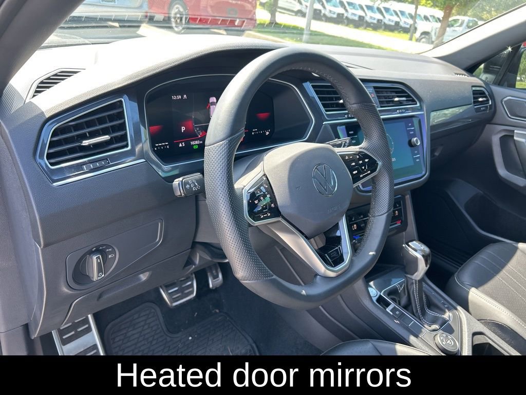Certified 2024 Volkswagen Tiguan SE R-Line image 17
