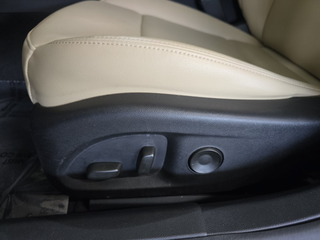 Used 2023 Cadillac CT5 Luxury RWD image 28