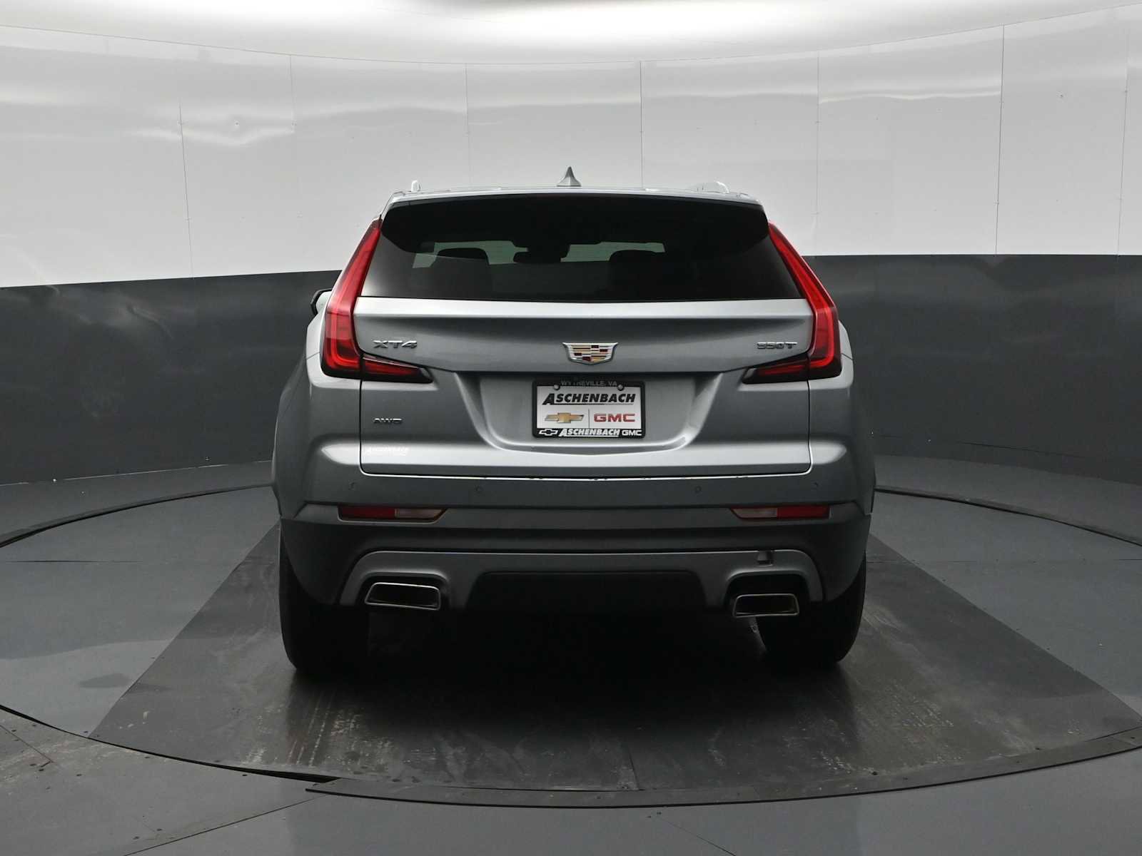 Used 2023 Cadillac XT4 Premium Luxury image 8