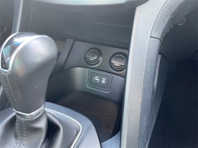 Used 2017 Hyundai Santa Fe SE w/ SE Premium Package 02 image 25