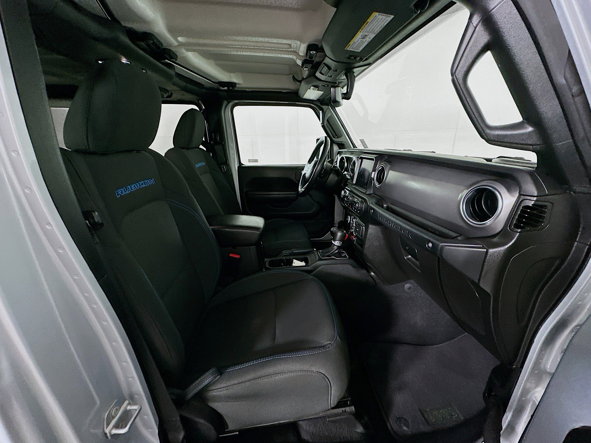 Used 2023 Jeep Wrangler Unlimited Rubicon 4xe w/ Safety Group image 30