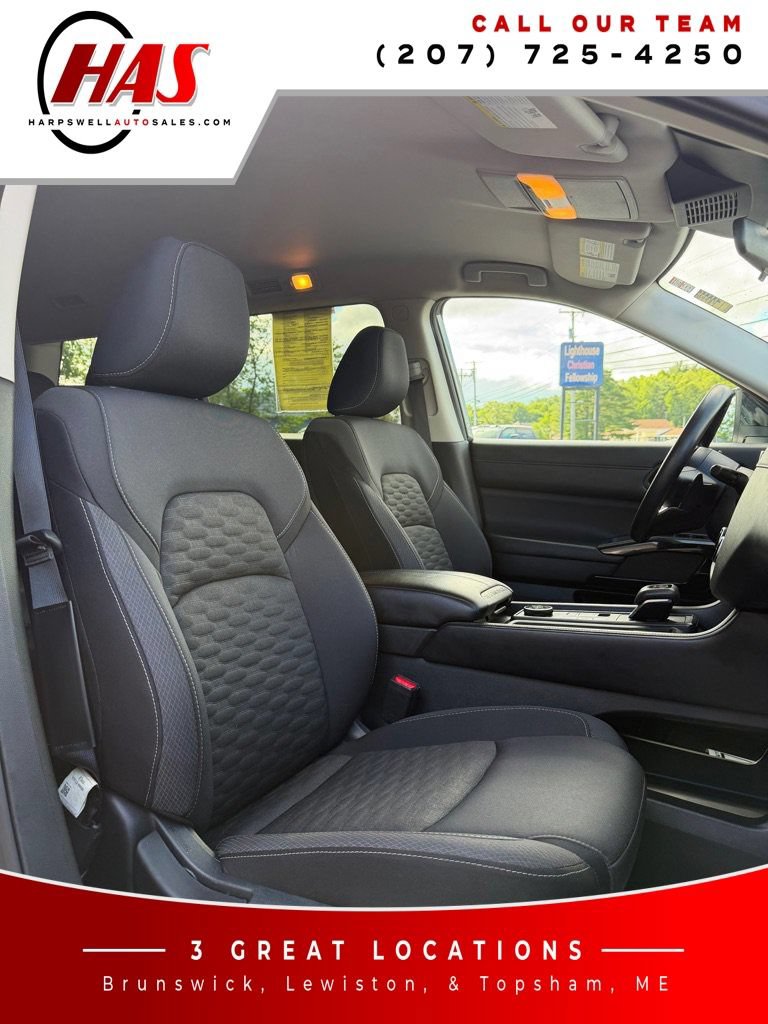 Used 2023 Nissan Pathfinder S AWD/4WD image 16