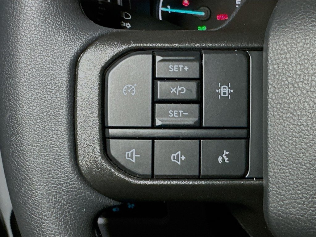 New 2026 Ford F550 4x4 Regular Cab Super Duty image 25