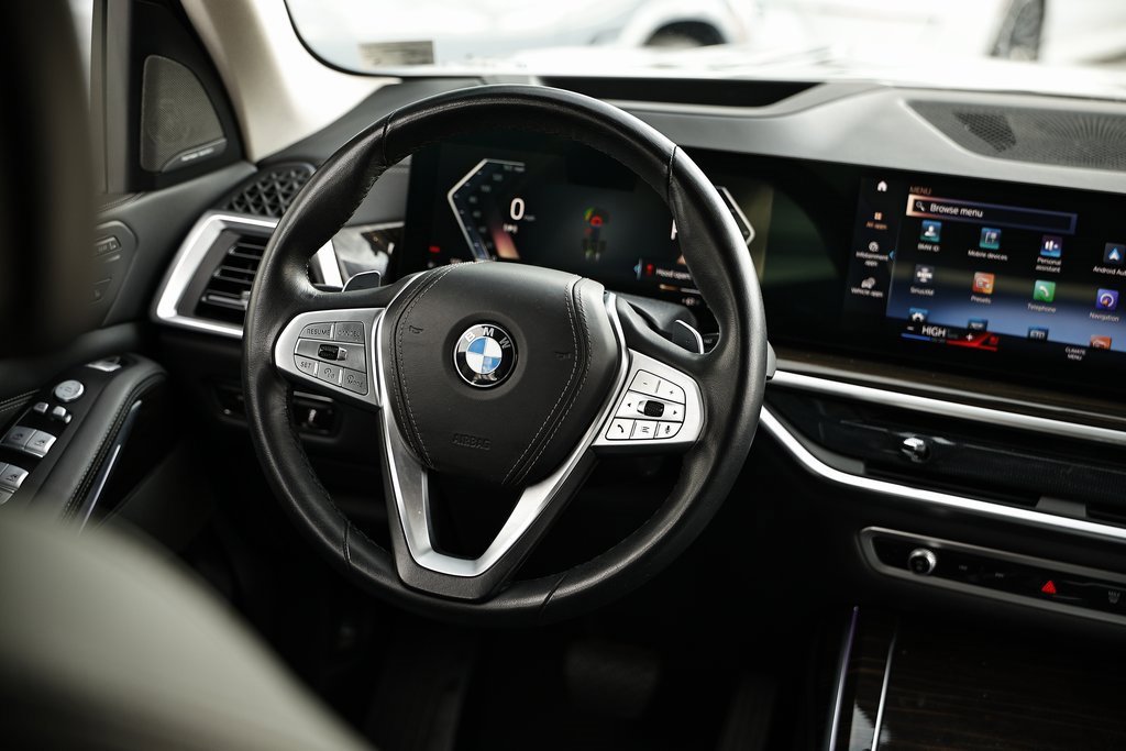 Used 2023 BMW X7 xDrive40i image 28