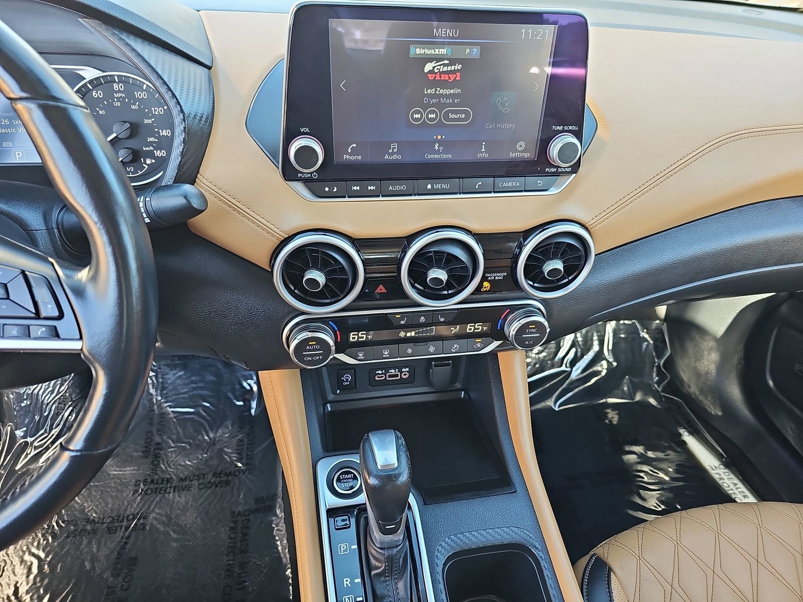 Used 2025 Nissan Sentra SV w/ SV Premium Package image 21