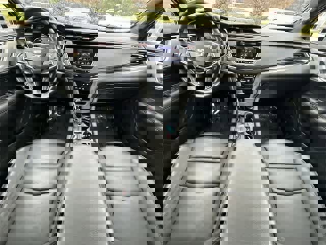 Used 2023 Cadillac XT5 Premium Luxury image 21