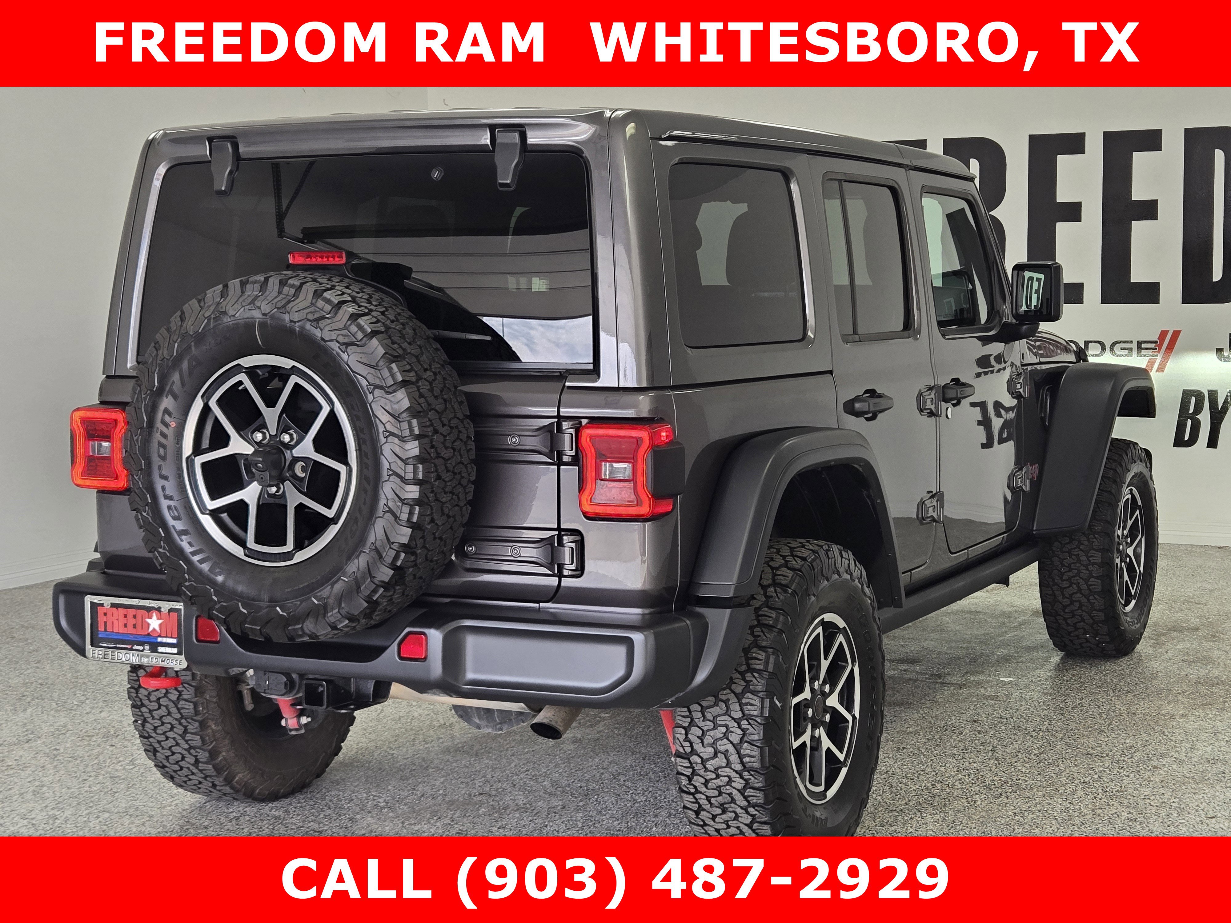Used 2025 Jeep Wrangler Unlimited Rubicon image 3