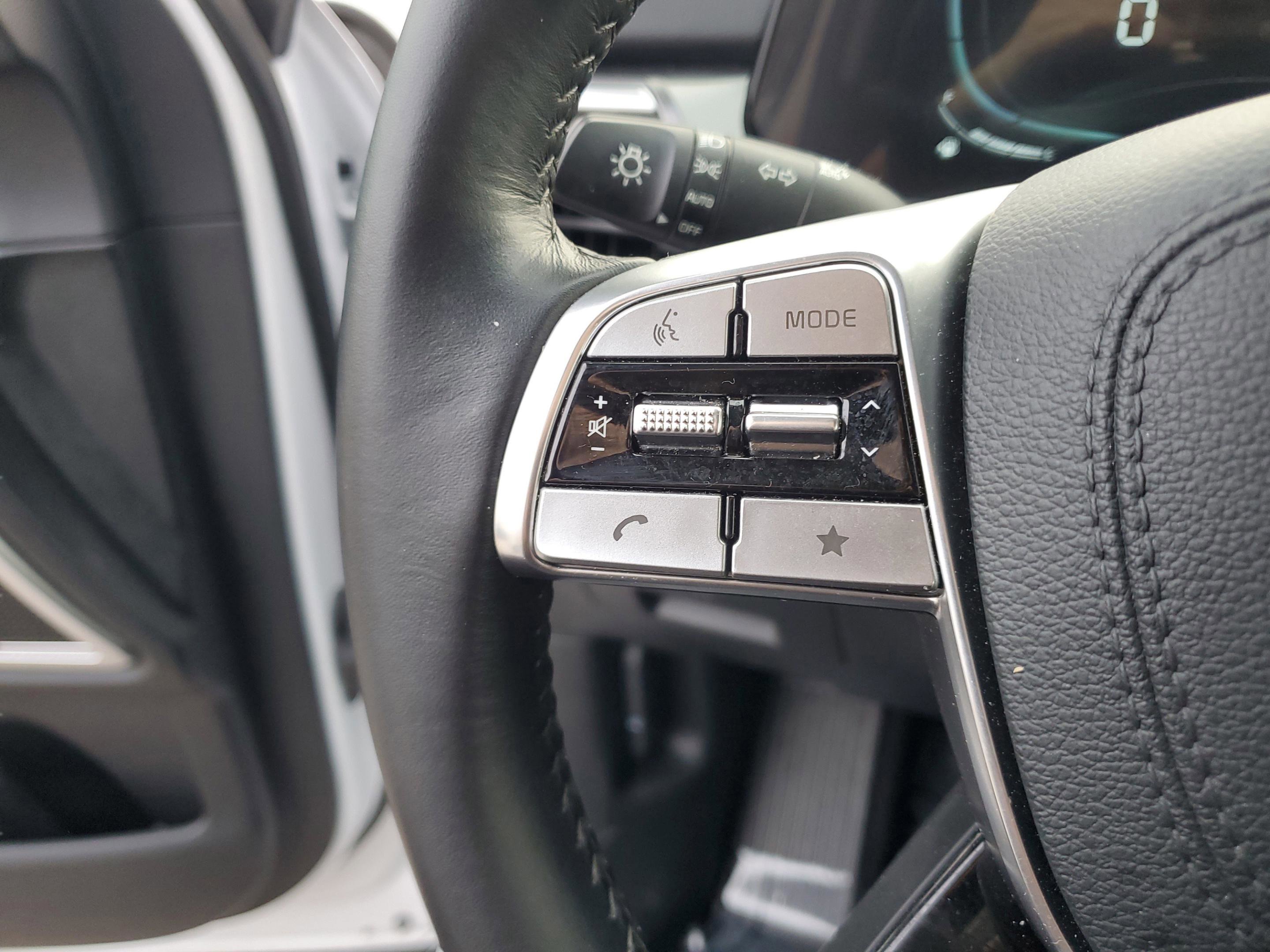 Certified 2025 Kia Telluride S image 30