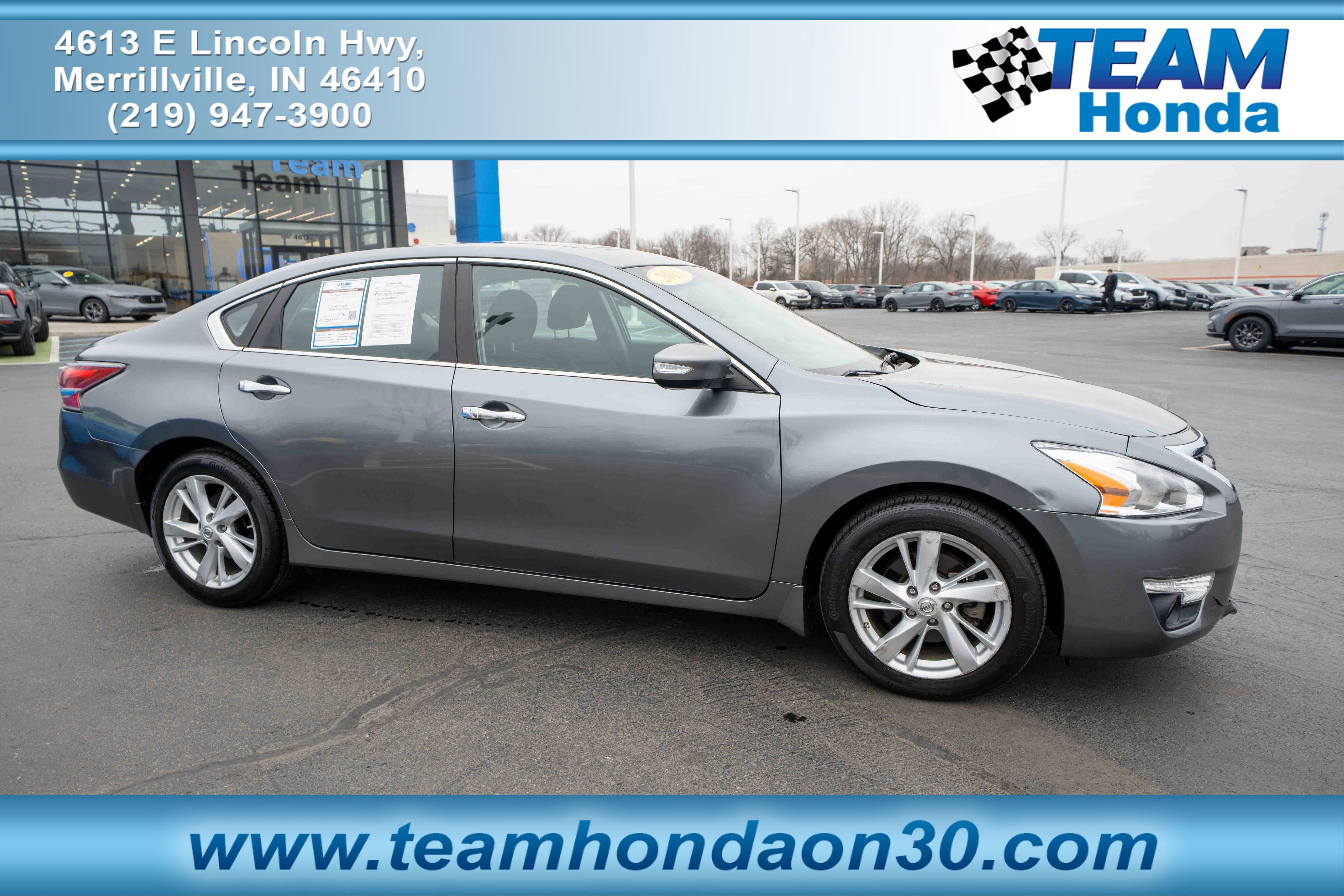 Used 2015 Nissan Altima 2.5 SV w/ Convenience Package