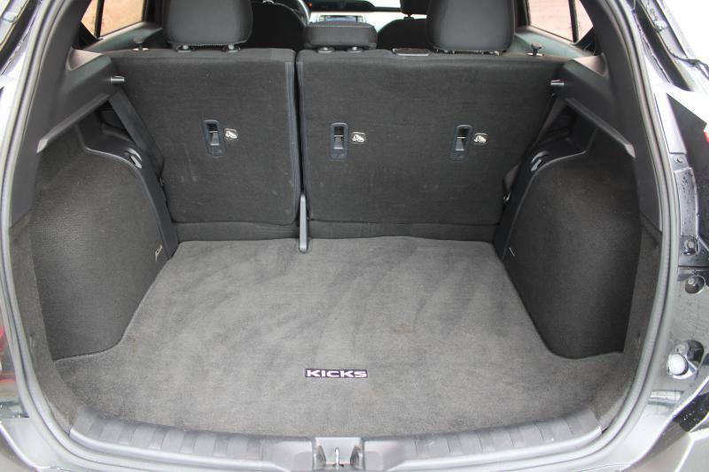 Used 2020 Nissan Kicks S FWD image 14