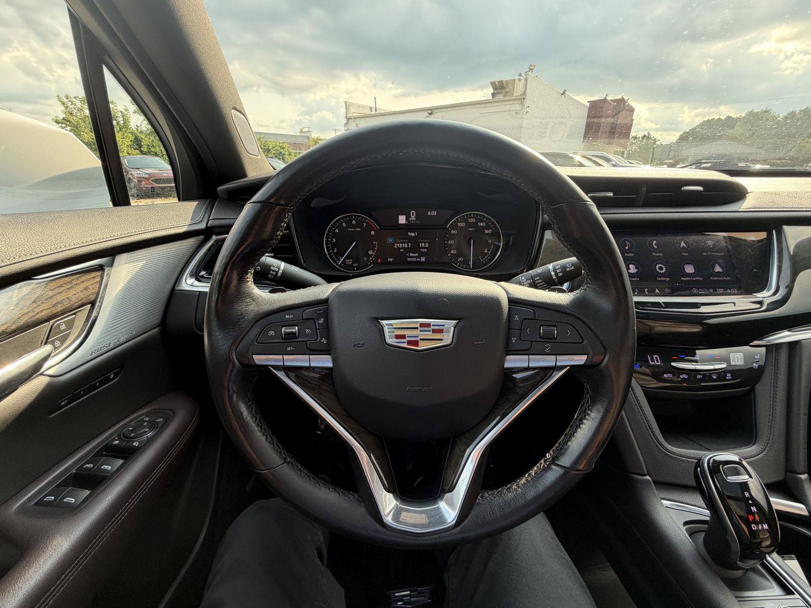 Used 2021 Cadillac XT6 Premium Luxury AWD/4WD image 15