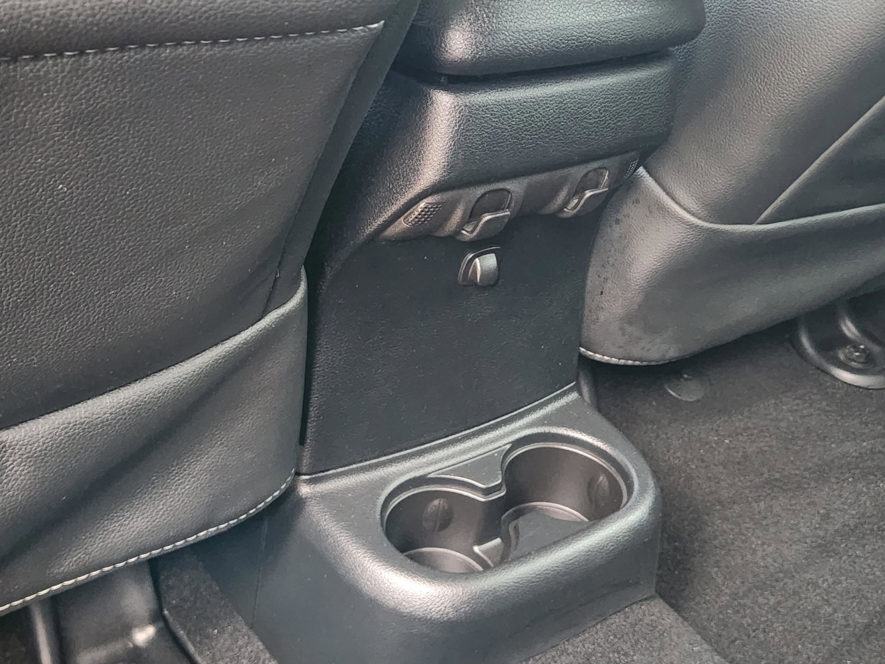 Used 2016 Jeep Wrangler Unlimited Sport image 24