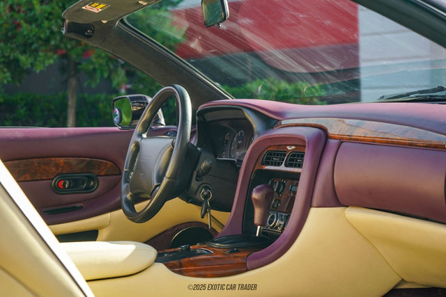 Used 1998 Aston Martin DB7 Volante image 78