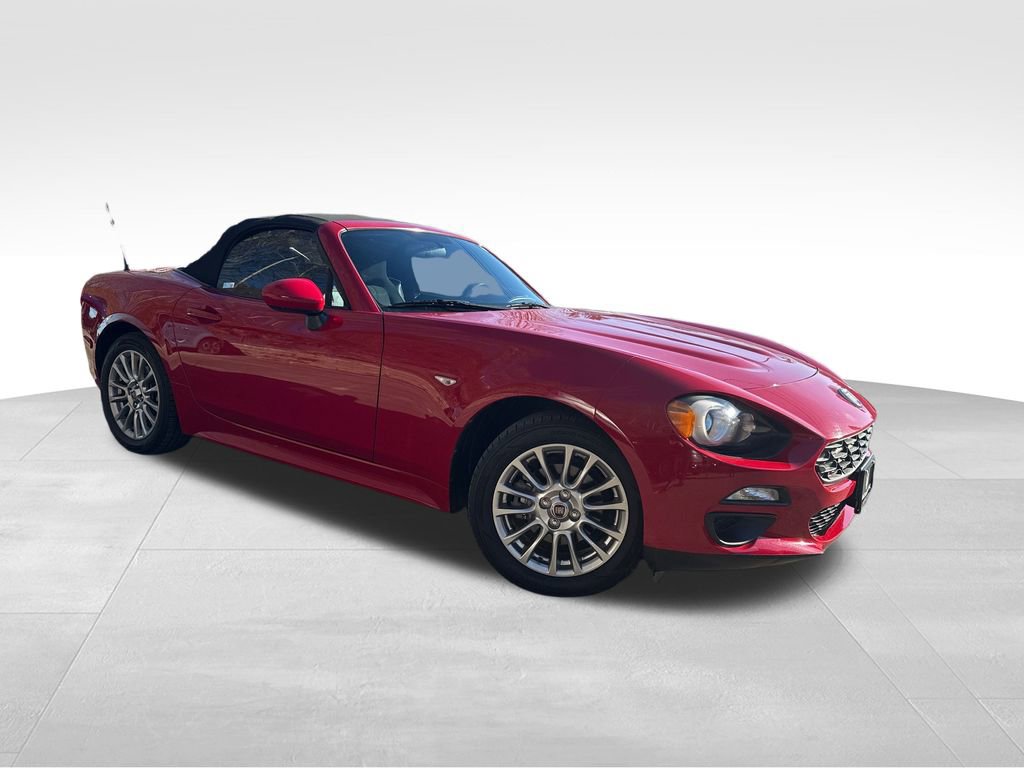 Used 2018 FIAT 124 Spider Classica