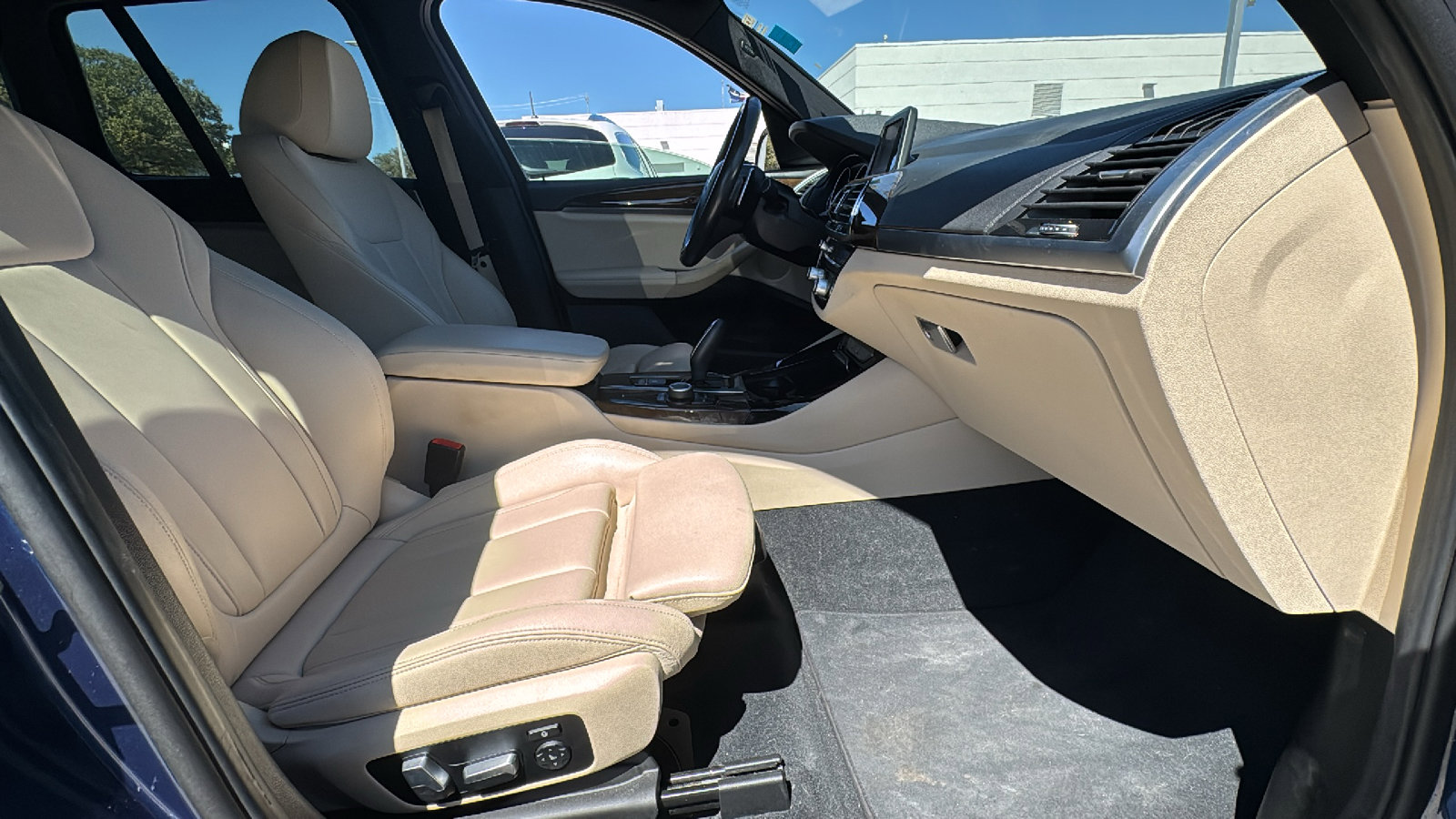 Used 2019 BMW X3 sDrive30i w/ Convenience Package RWD image 28