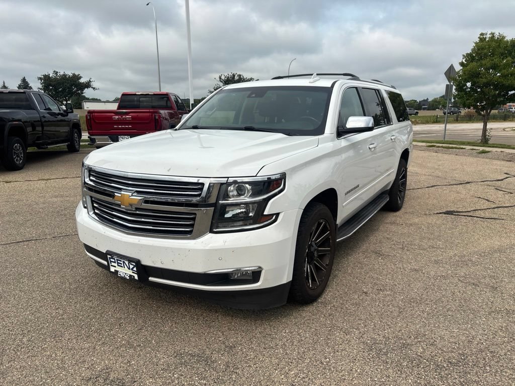 Used 2018 Chevrolet Suburban Premier AWD/4WD image 1
