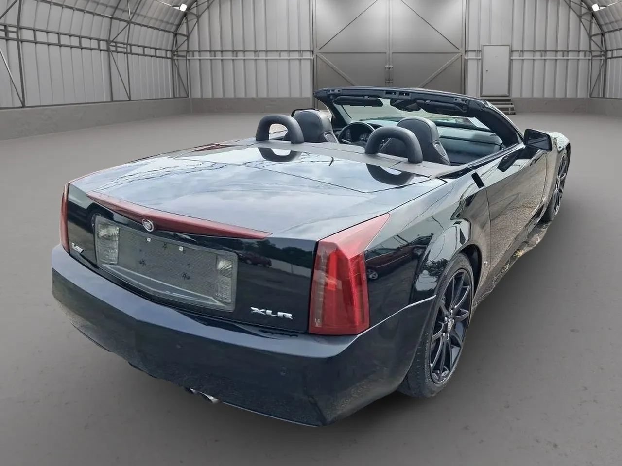 Used 2006 Cadillac XLR V RWD image 19