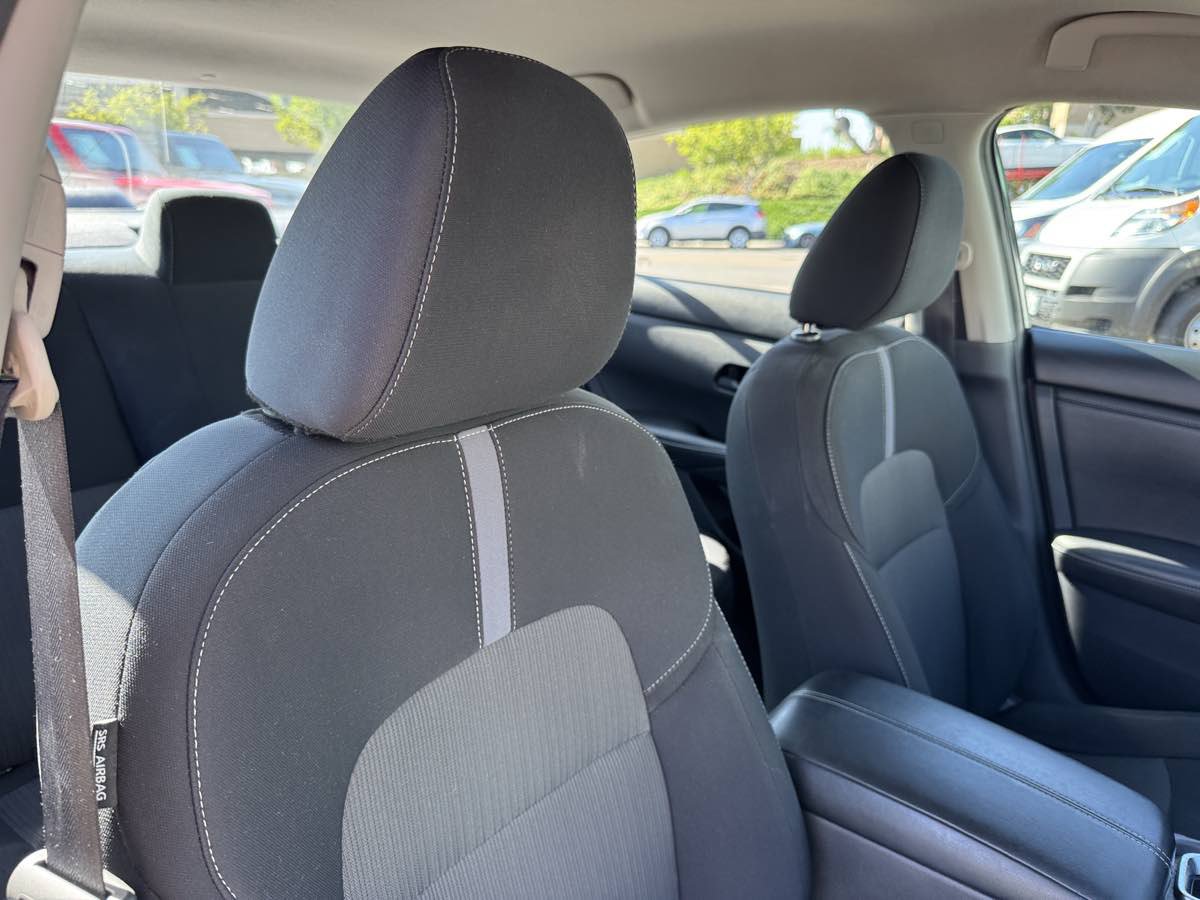 Used 2024 Nissan Sentra SV FWD image 15