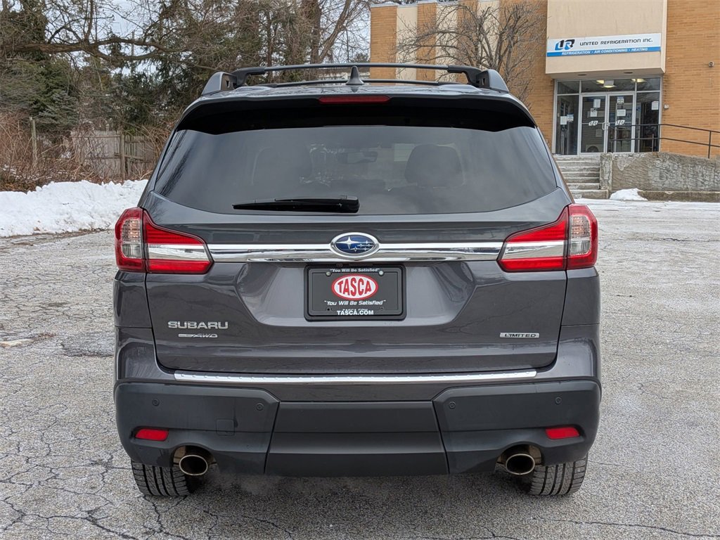 Used 2022 Subaru Ascent Limited w/ Technology Package image 4