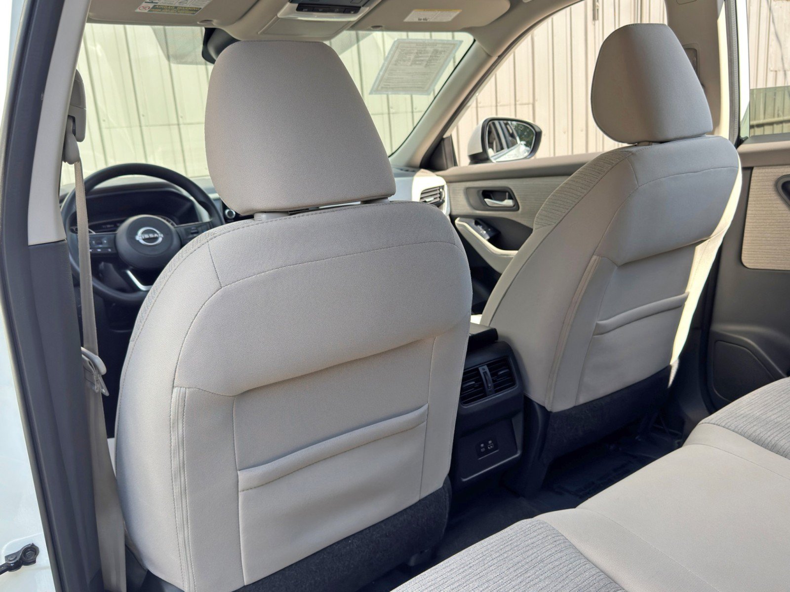 Used 2022 Nissan Rogue SV FWD image 30