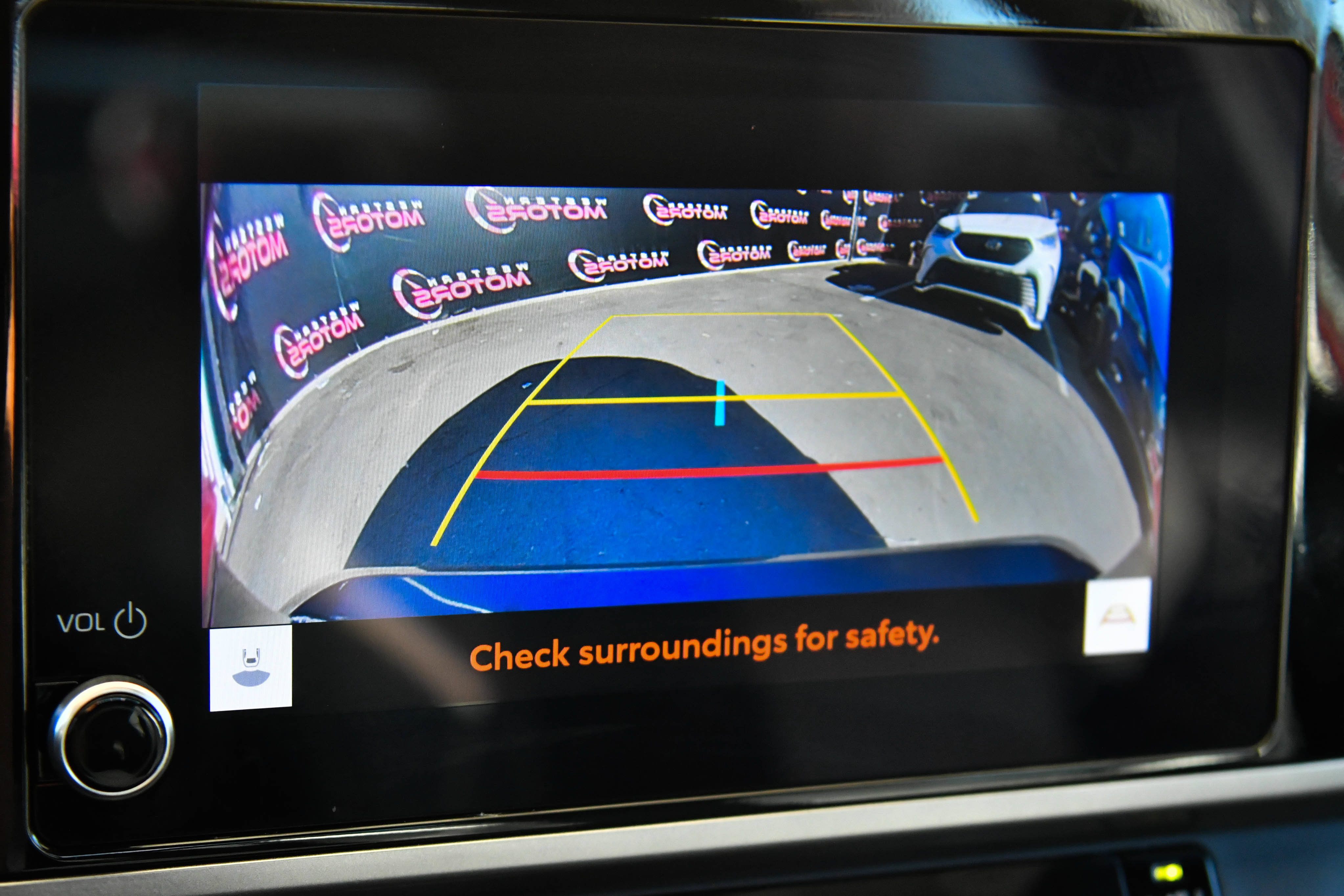 Used 2025 Toyota Camry SE FWD image 21