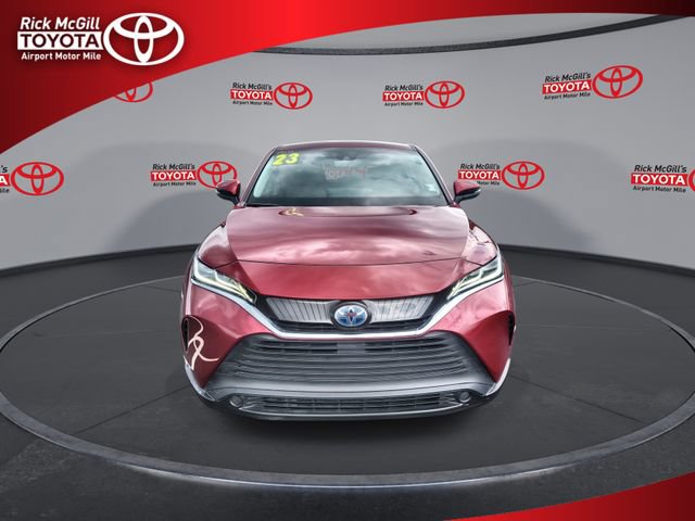 Used 2023 Toyota Venza LE AWD/4WD image 3