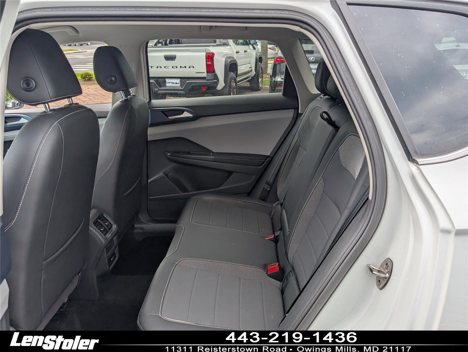 Used 2024 Volkswagen Taos SE FWD image 14