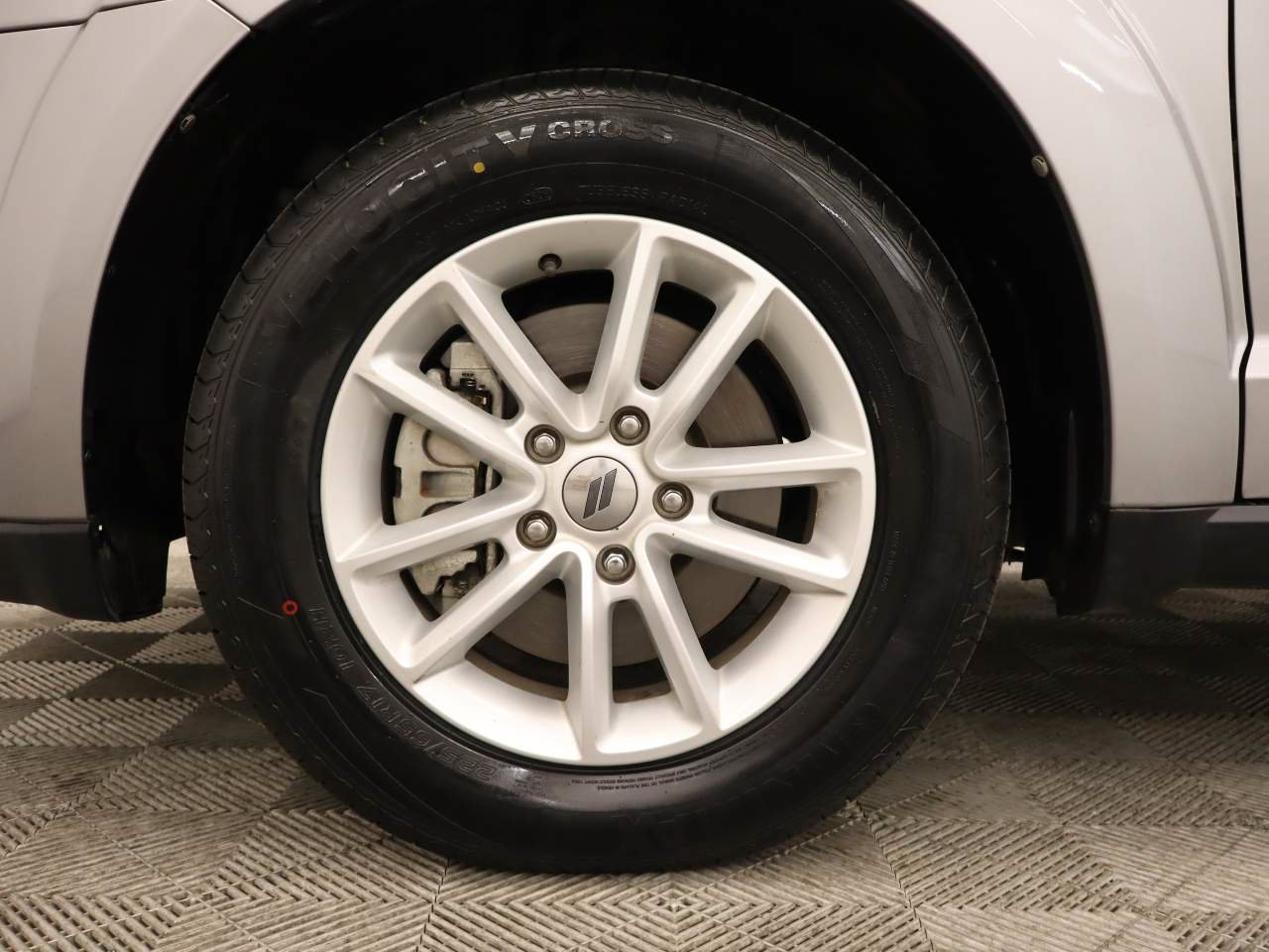 Used 2018 Dodge Journey SXT FWD image 6