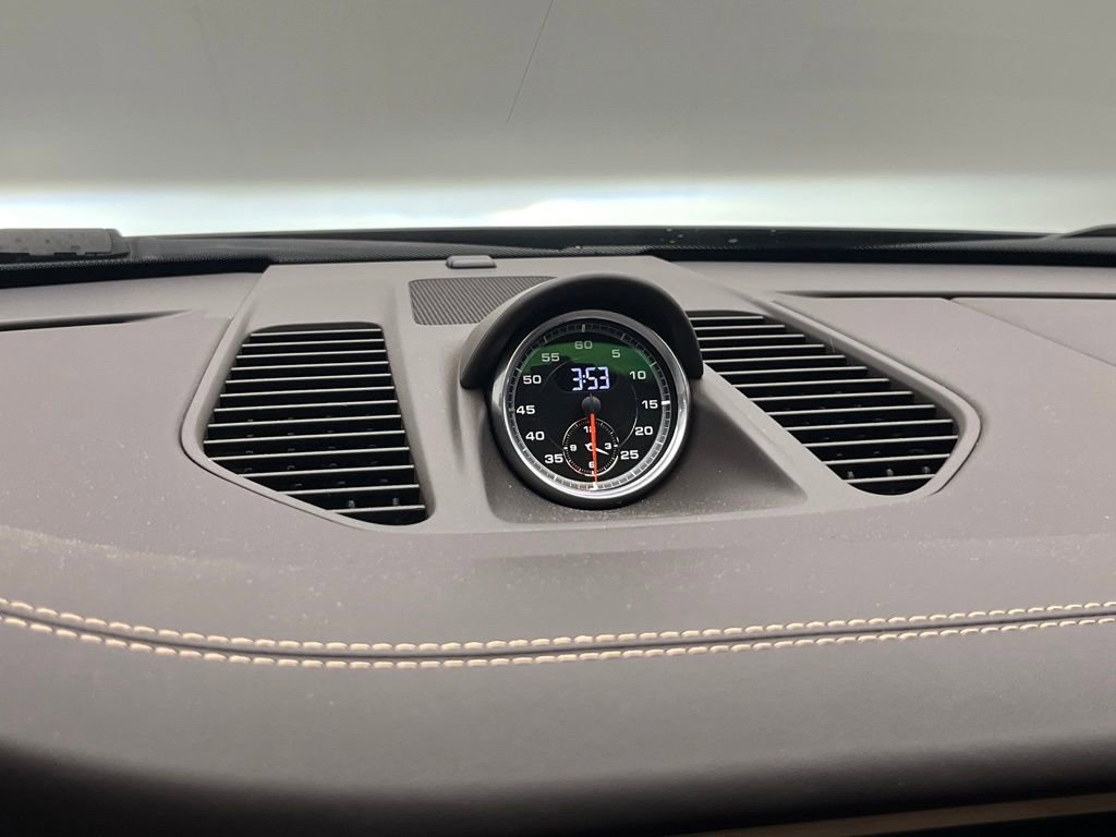 Used 2015 Porsche 911 Turbo S image 26