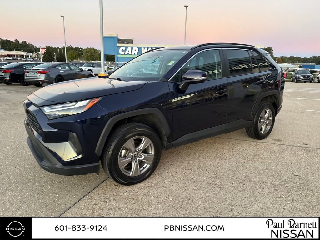 Used 2024 Toyota RAV4 XLE video 2