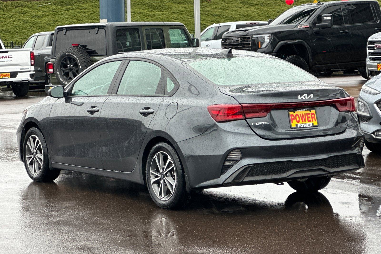Used 2023 Kia Forte LXS image 6