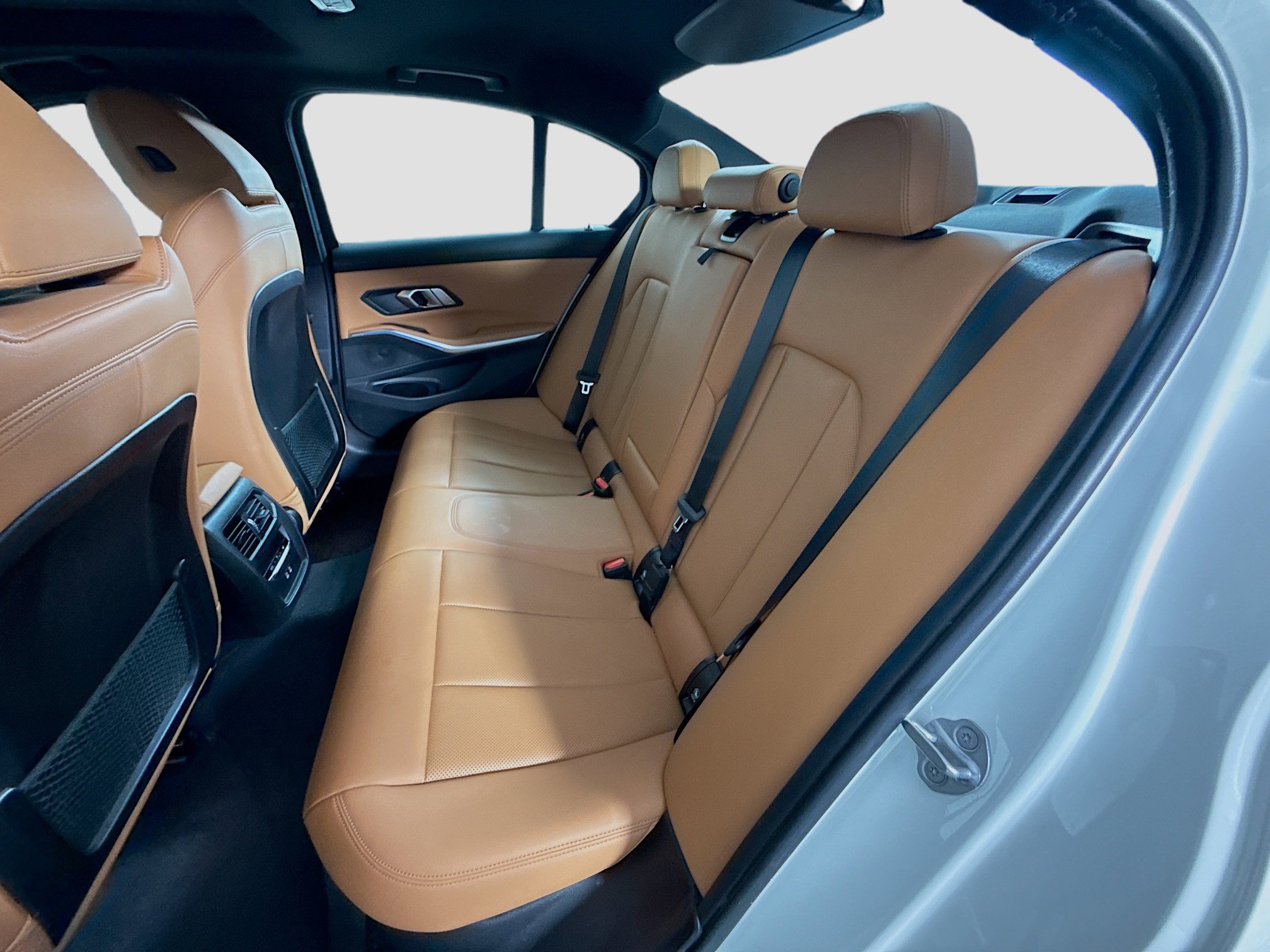 Used 2023 BMW 330e w/ Driving Assistance Package image 25