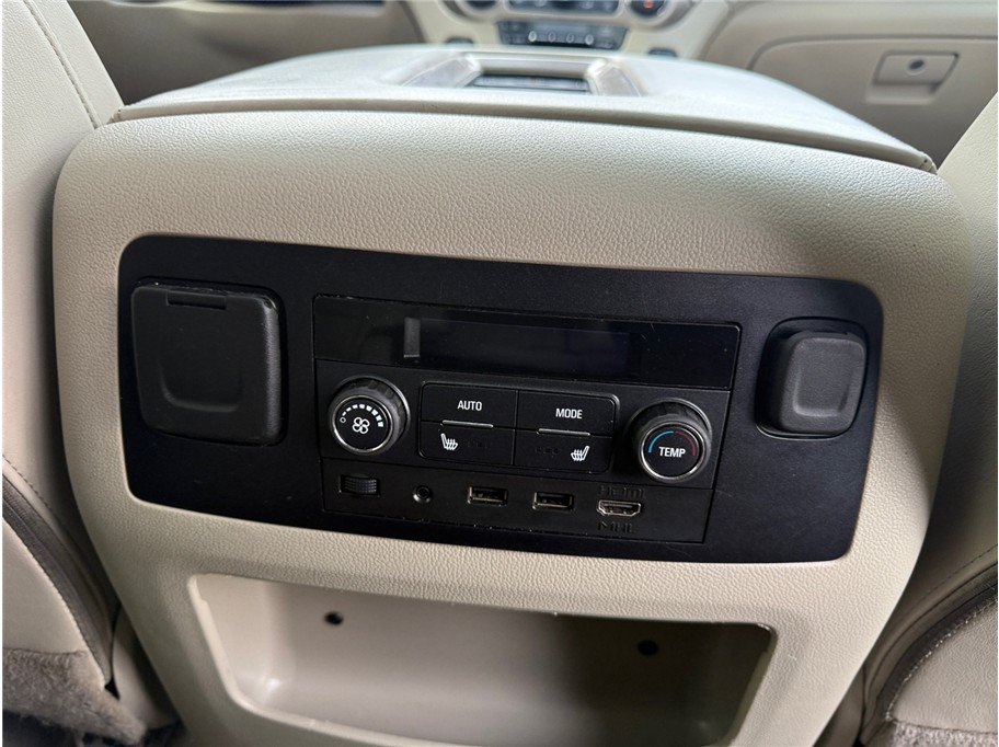 Used 2019 GMC Yukon Denali w/ Denali Ultimate Package AWD/4WD image 38