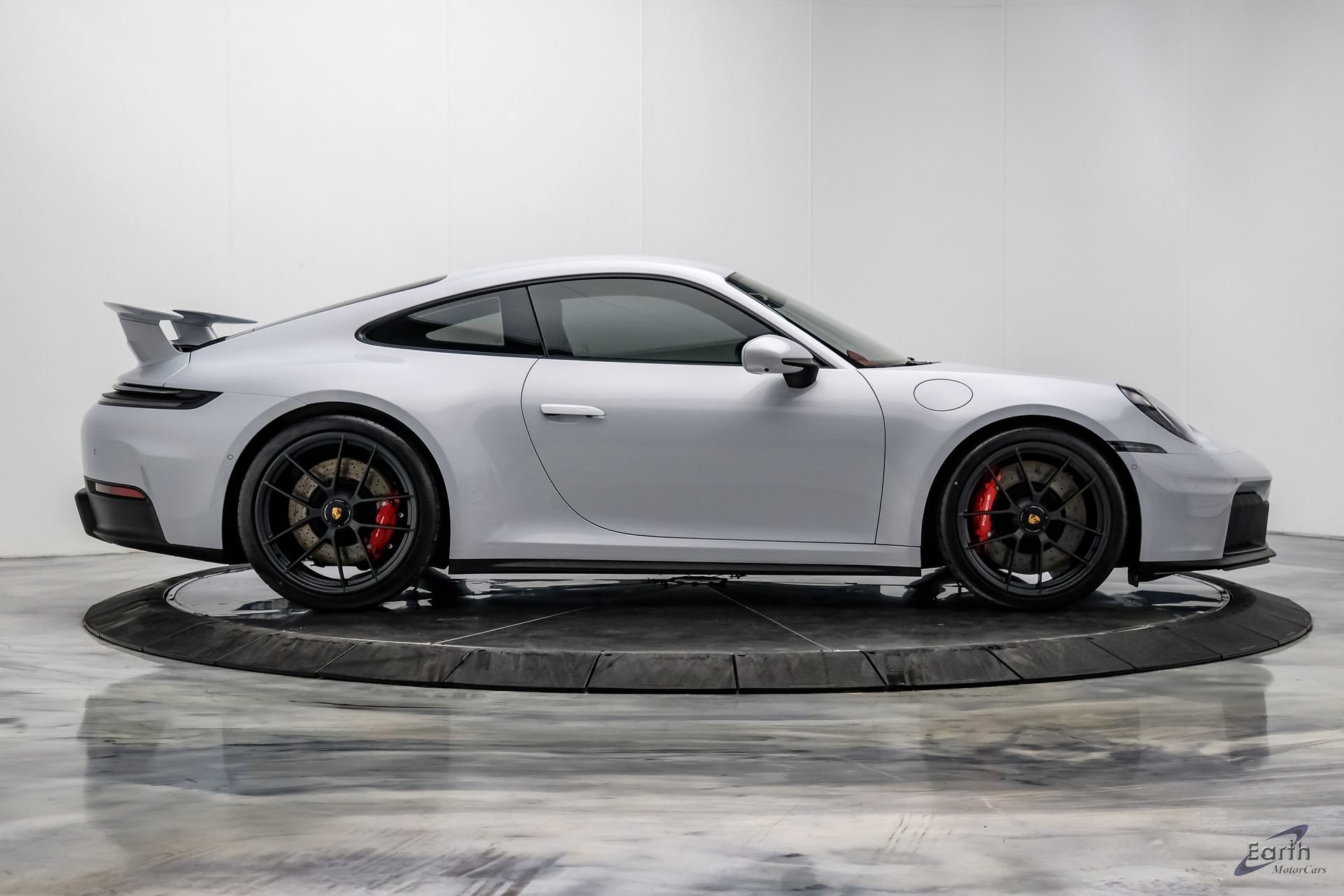 Used 2026 Porsche 911 Carrera GTS RWD image 24