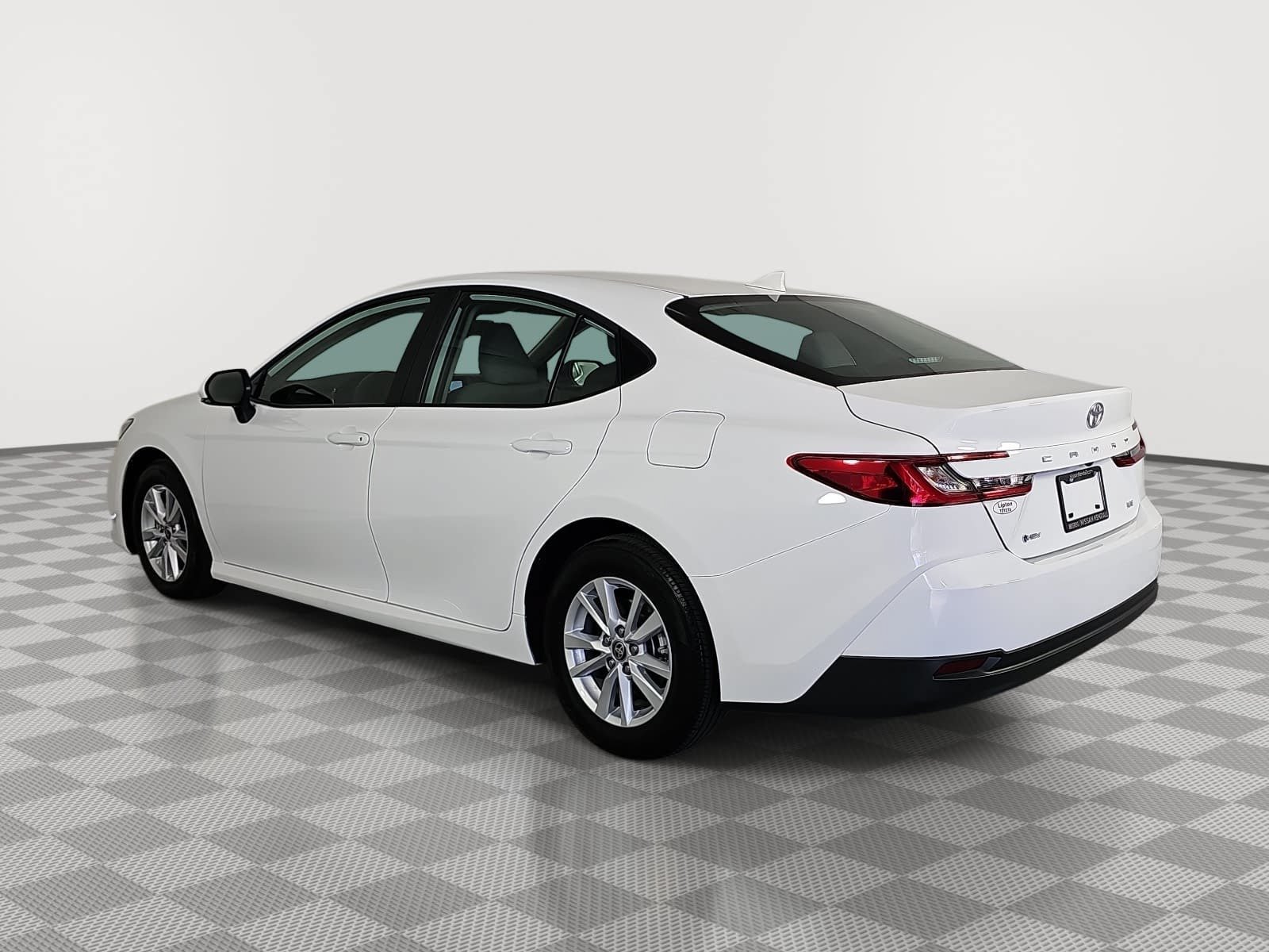 Used 2026 Toyota Camry LE FWD image 6