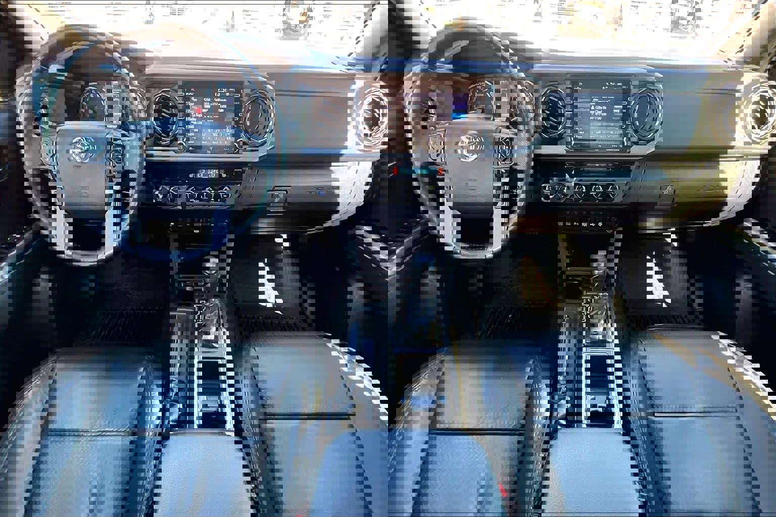 Used 2023 Toyota Tacoma TRD Off-Road image 15