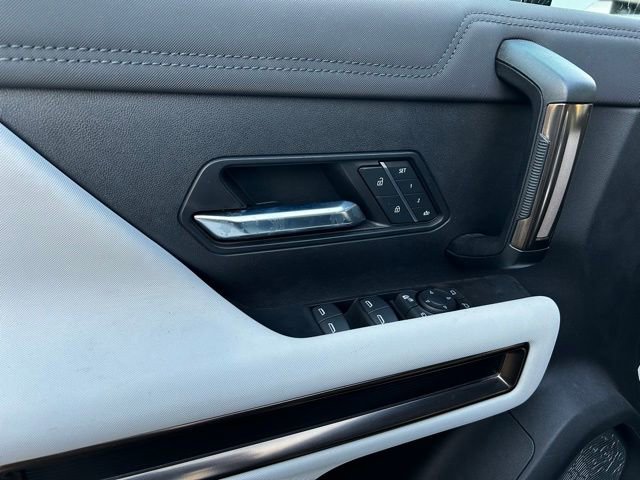 New 2024 GMC Hummer EV 2X w/ Extreme Off-Road Package image 12