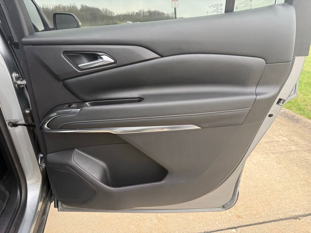 Used 2024 Chevrolet Traverse LS image 15