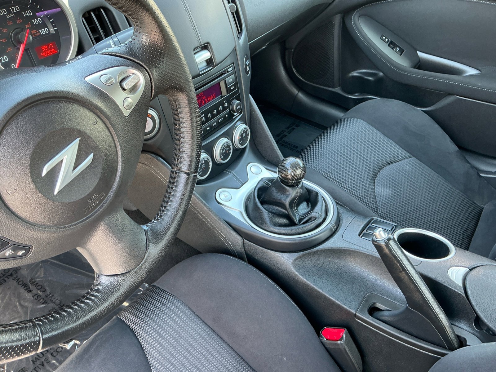 Used 2017 Nissan 370Z Coupe image 10