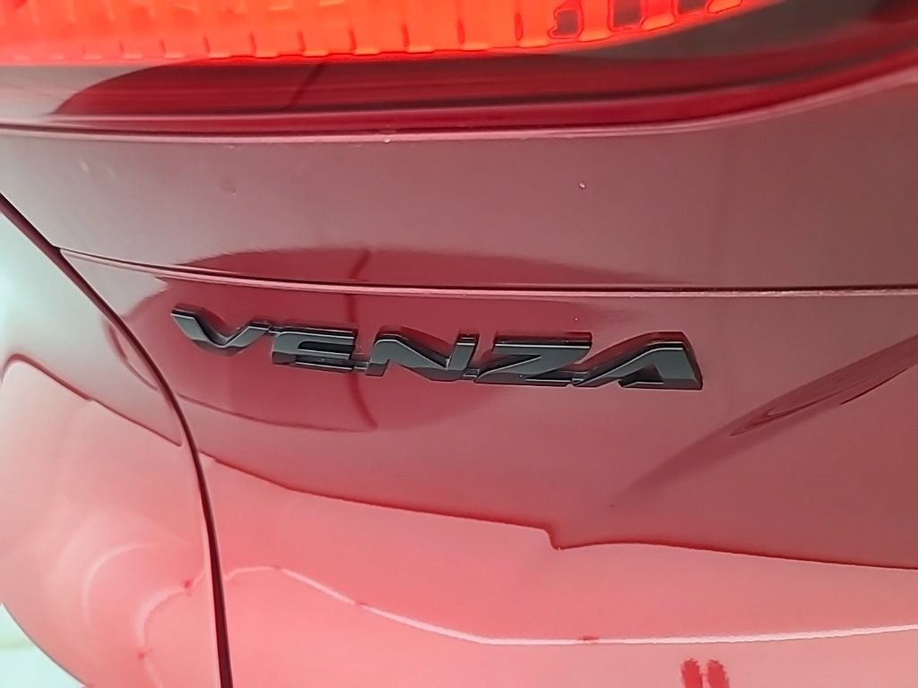 Used 2024 Toyota Venza Nightshade AWD/4WD image 12
