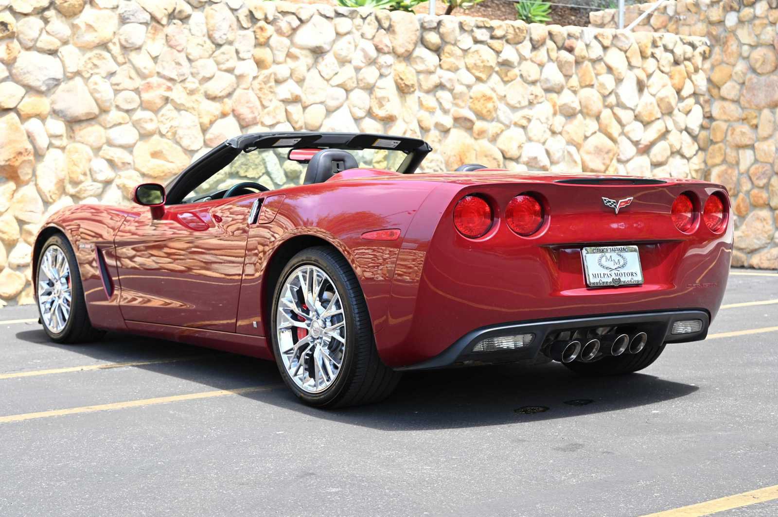 Used 2006 Chevrolet Corvette Convertible w/ Preferred Equipment Group RWD image 4
