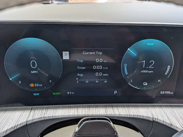 Used 2025 Hyundai Santa Fe Calligraphy FWD image 30