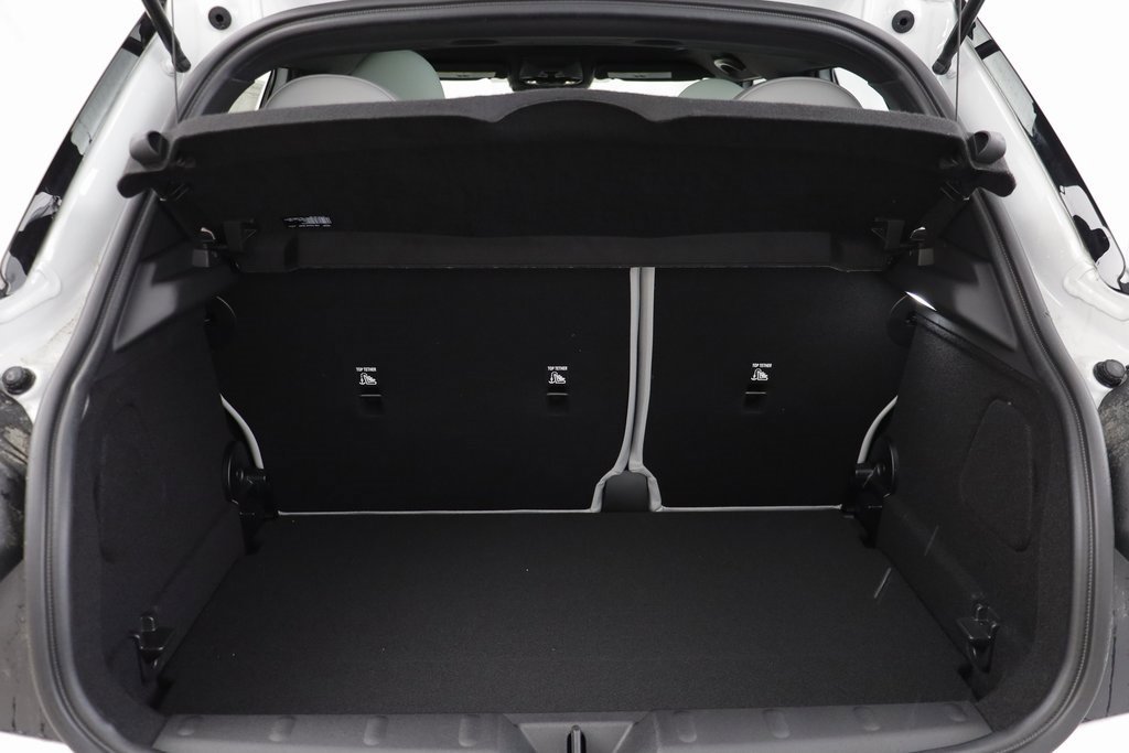 New 2026 MINI Cooper 4-Door Hardtop image 17