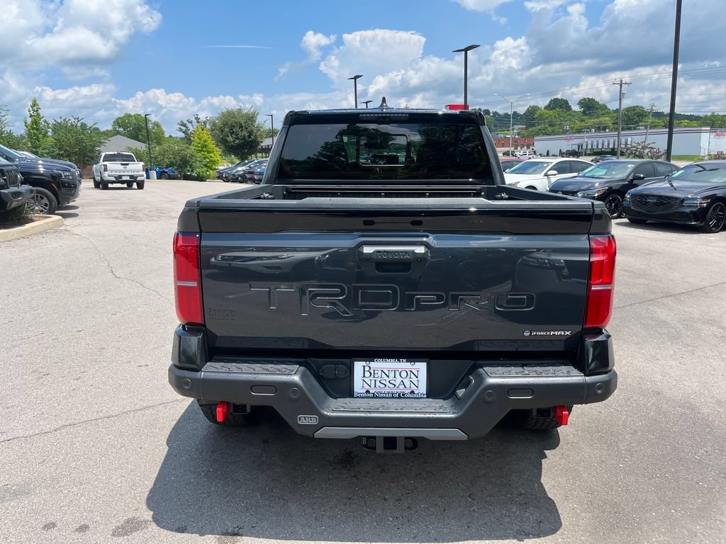 Used 2025 Toyota Tacoma TRD Pro AWD/4WD image 5