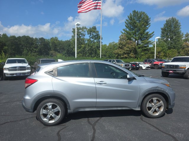 Used 2018 Honda HR-V LX image 9