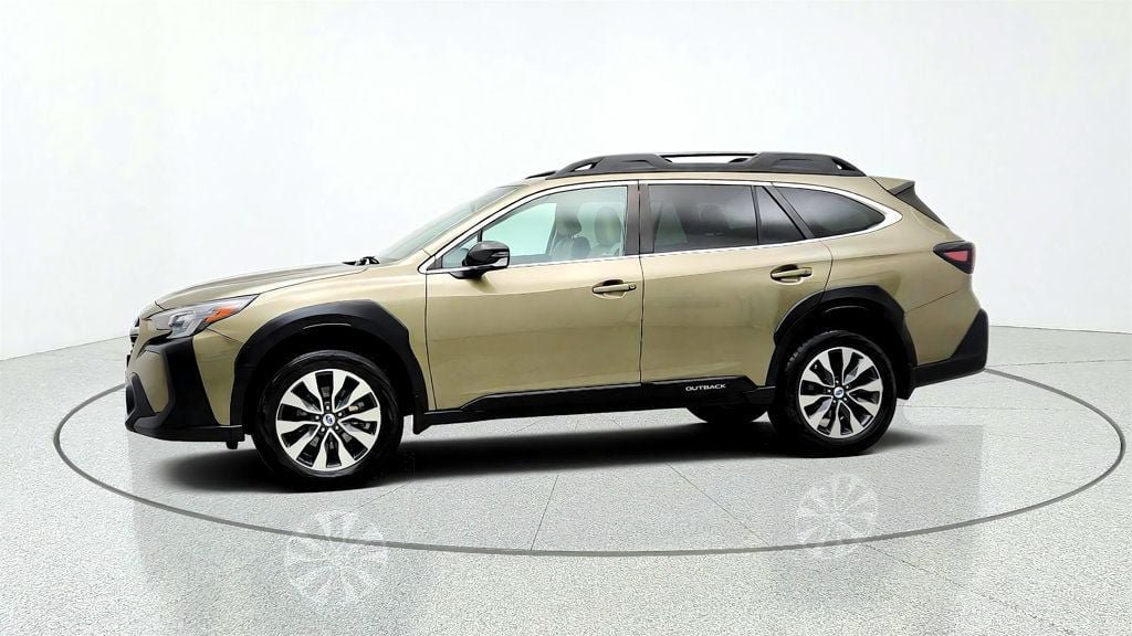 Used 2023 Subaru Outback Limited AWD/4WD image 8