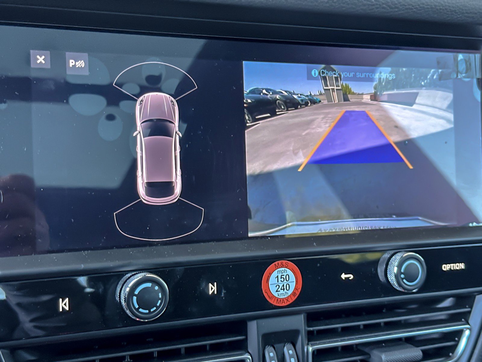 Certified 2025 Porsche Macan image 20