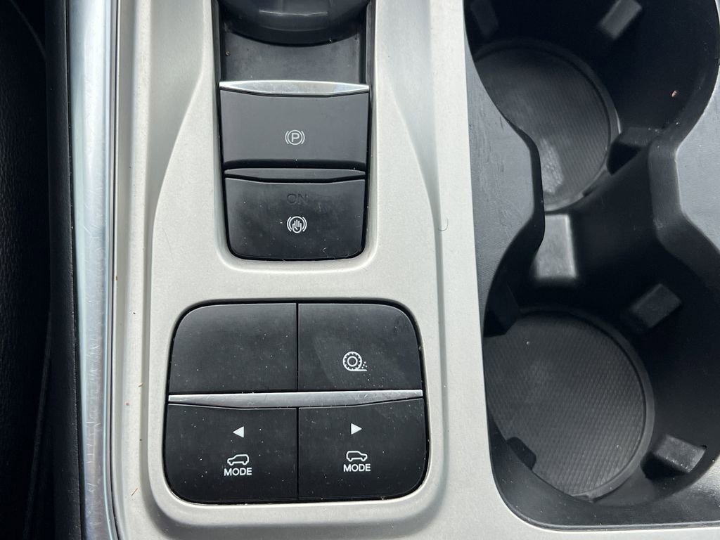 Used 2022 Ford Explorer Limited w/ Equipment Group 301A image 8