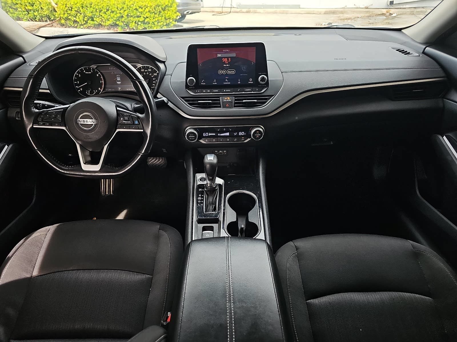 Used 2020 Nissan Altima 2.5 SV FWD image 11