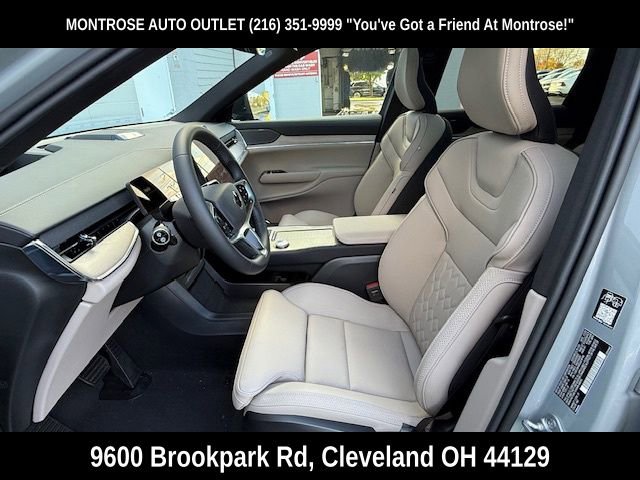 New 2025 Volvo EX90 Plus image 13